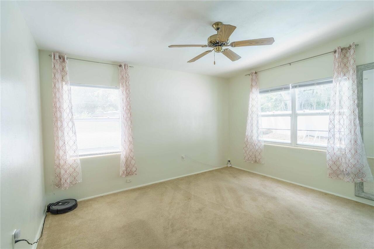Listing Photo 23