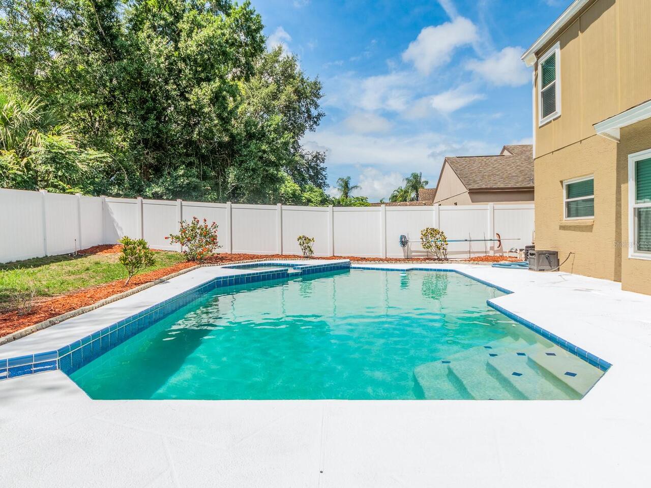 Listing Photo 32
