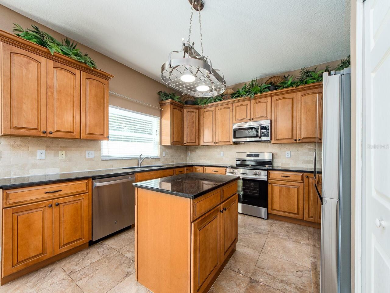 Listing Photo 6