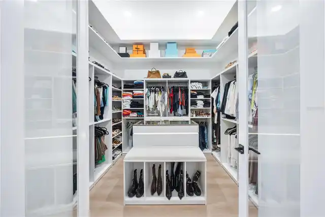 Listing Photo 7