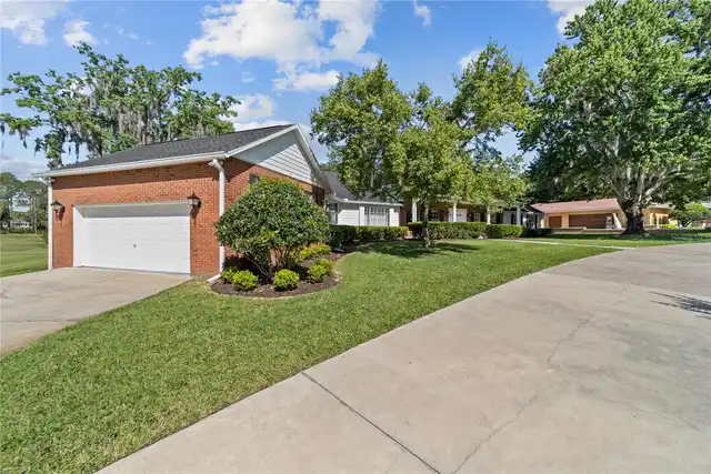 Listing Photo 43