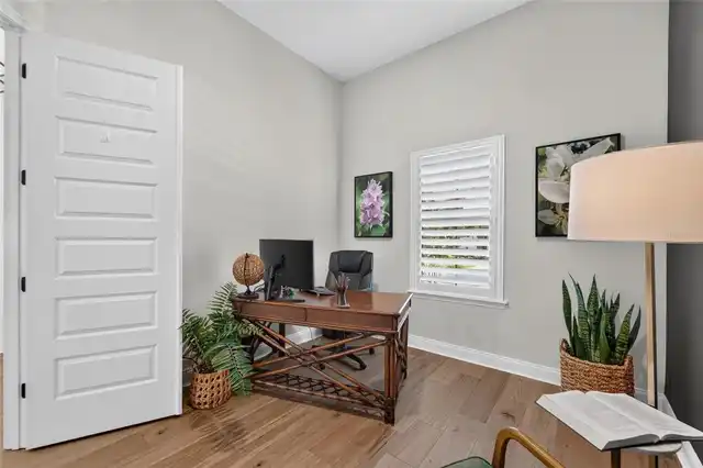 Listing Photo 10