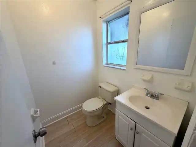 Listing Photo 6