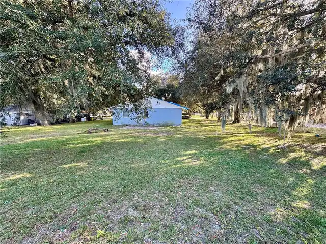 Listing Photo 11