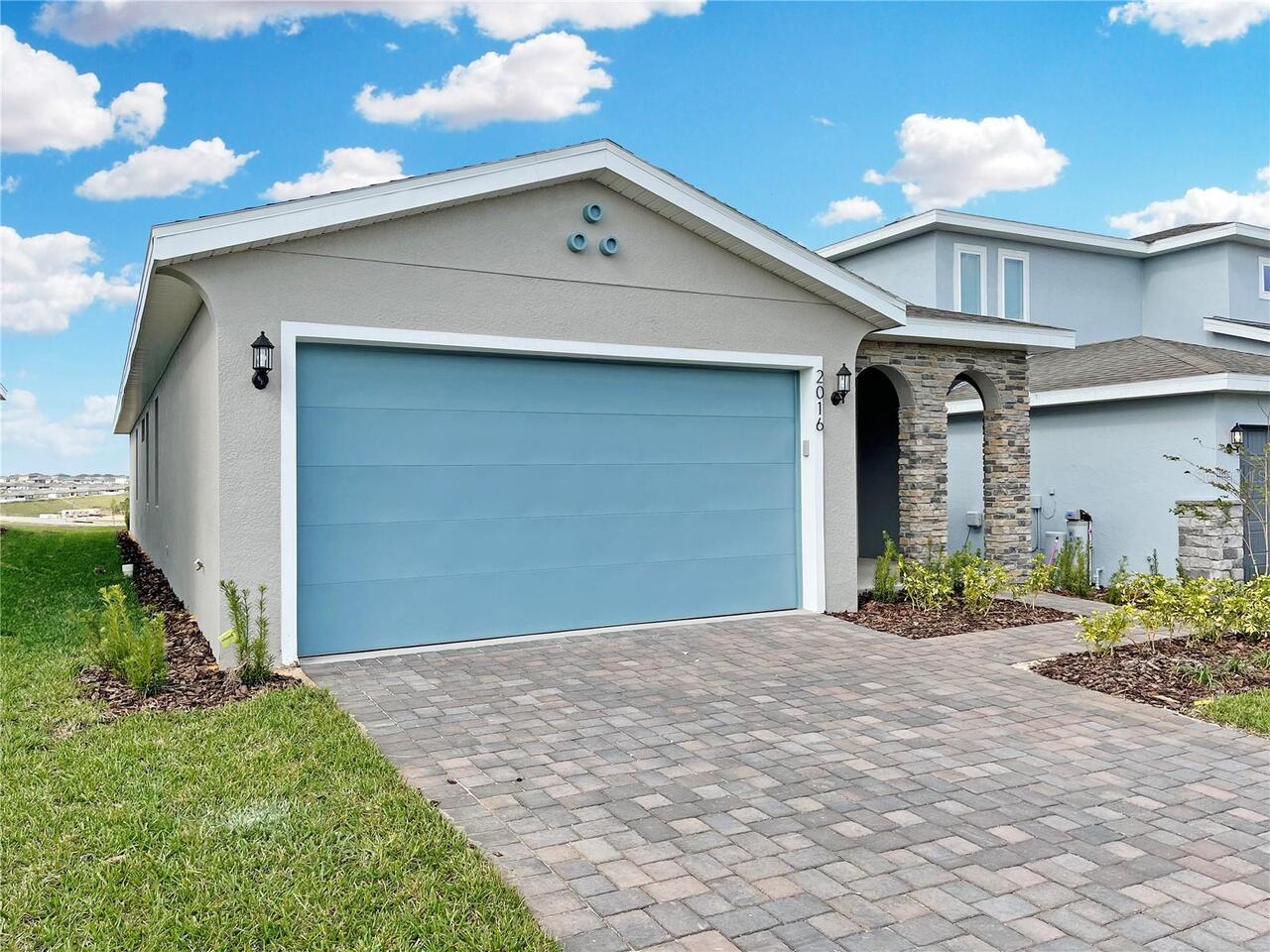 Minneola Real Estate