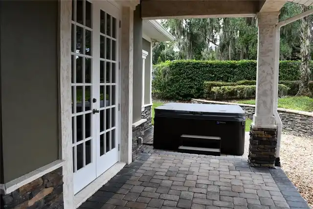 Listing Photo 18