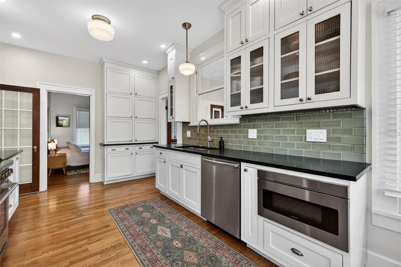 Listing Photo 18
