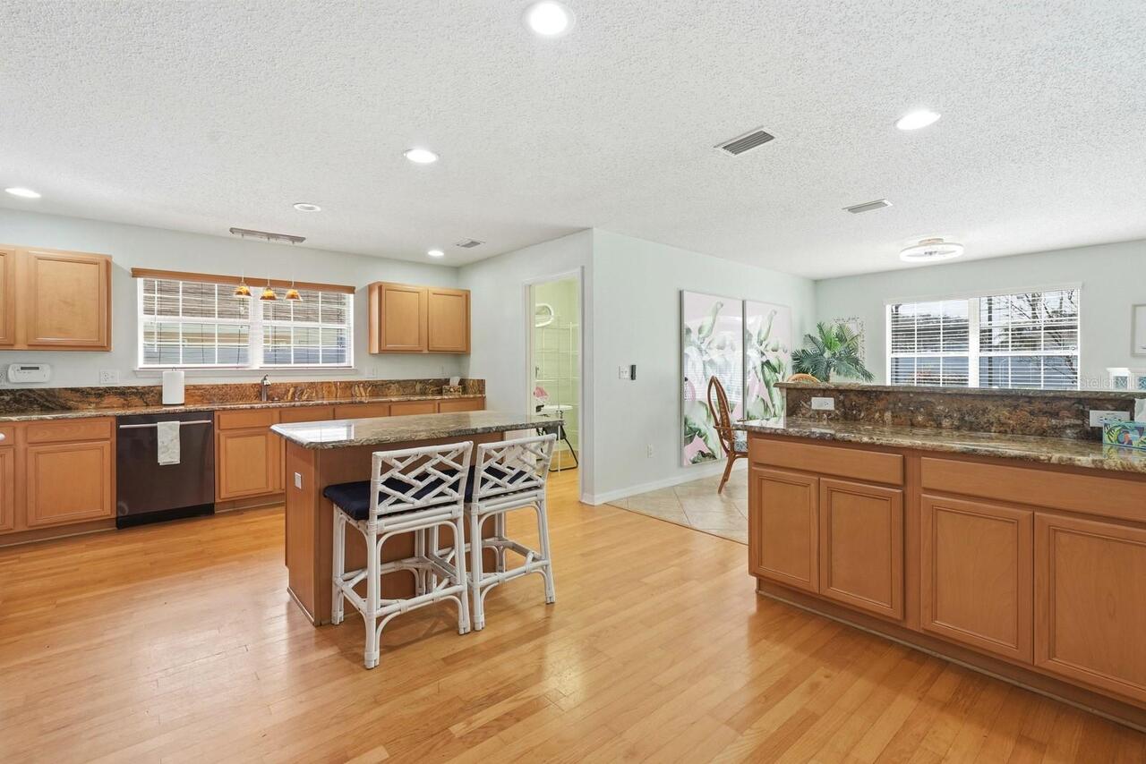 Listing Photo 19
