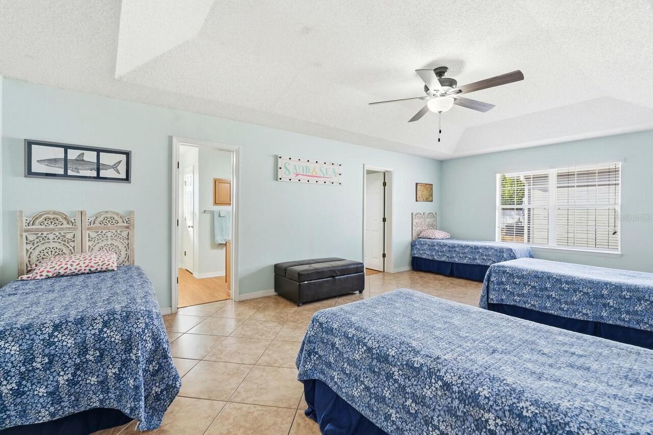 Listing Photo 23