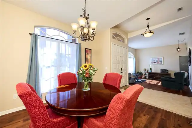 Listing Photo 8