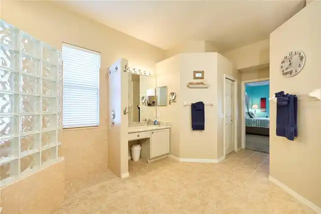 Listing Photo 34