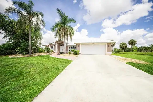 Listing Photo 11