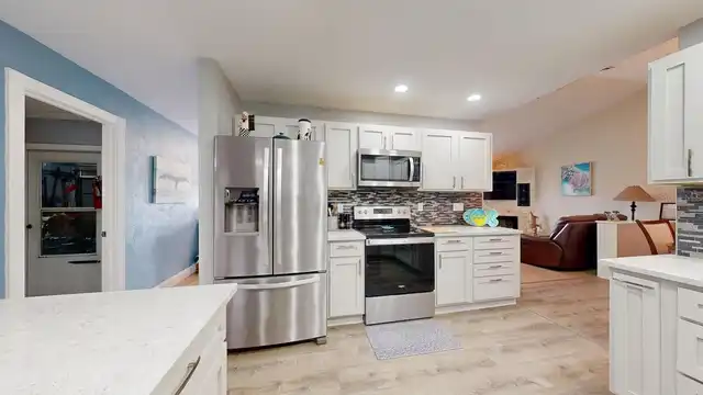 Listing Photo 14