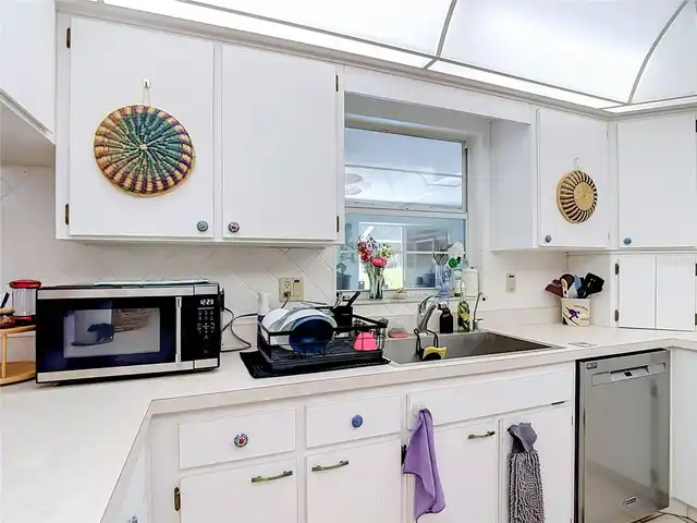 Listing Photo 22