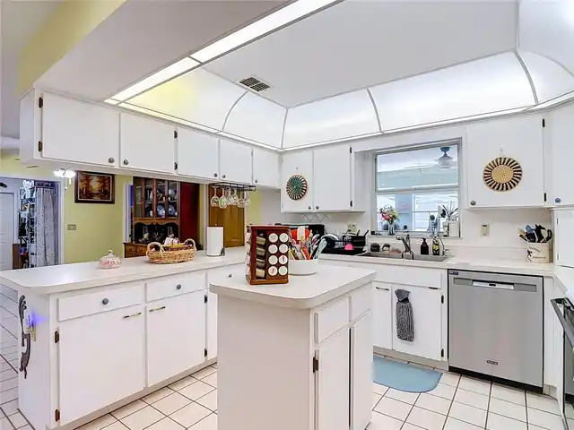Listing Photo 29