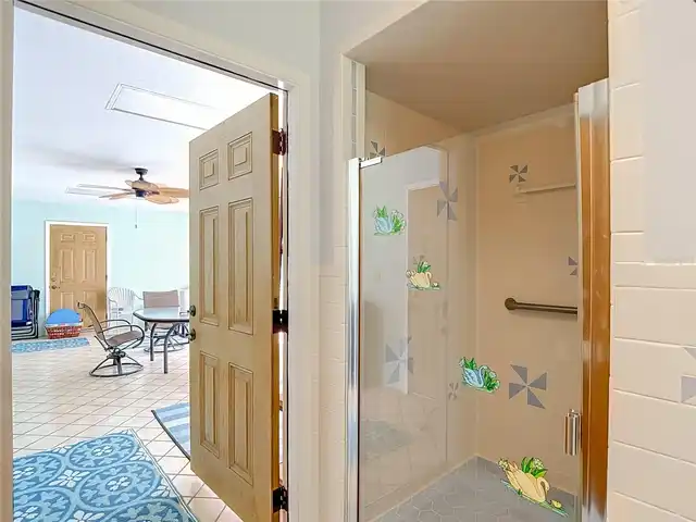 Listing Photo 42