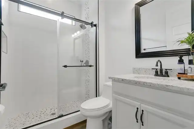 Listing Photo 20
