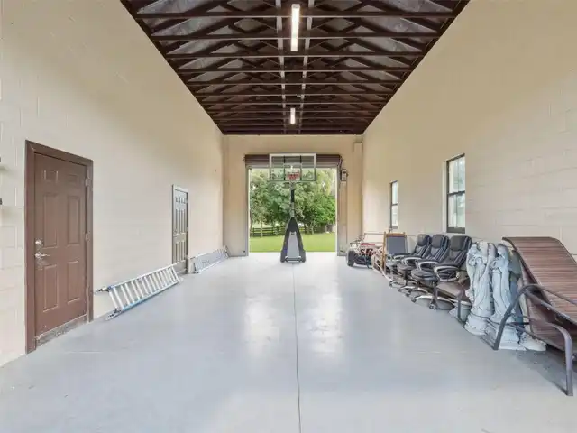 Listing Photo 38
