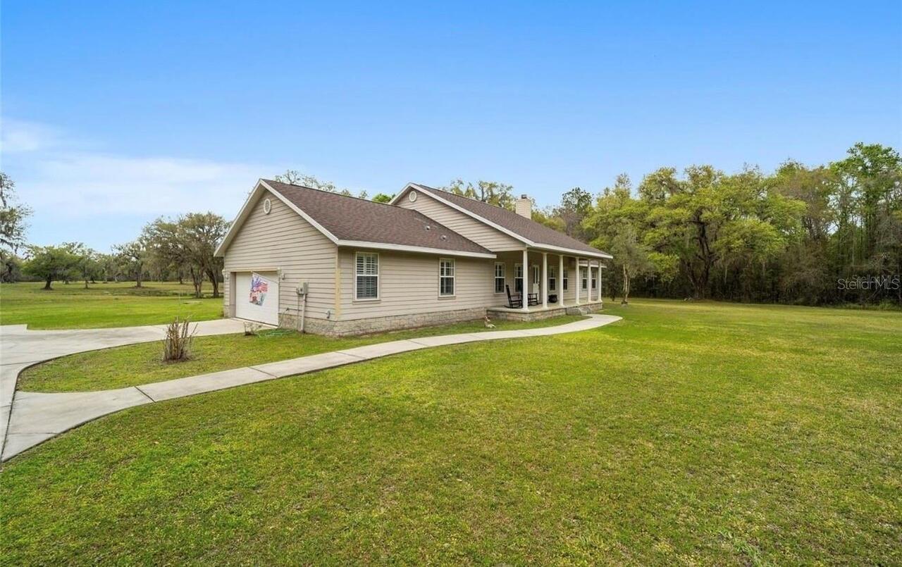 Listing Photo 4