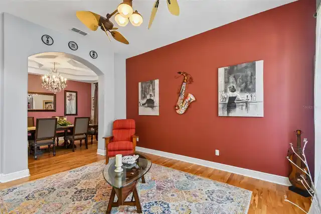 Listing Photo 9