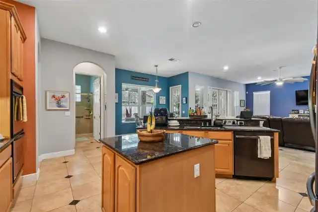Listing Photo 19