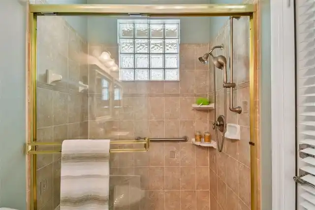 Listing Photo 23