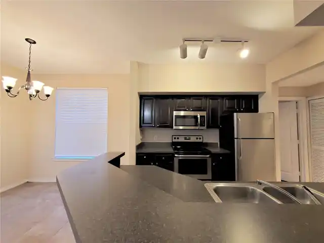 Listing Photo 13