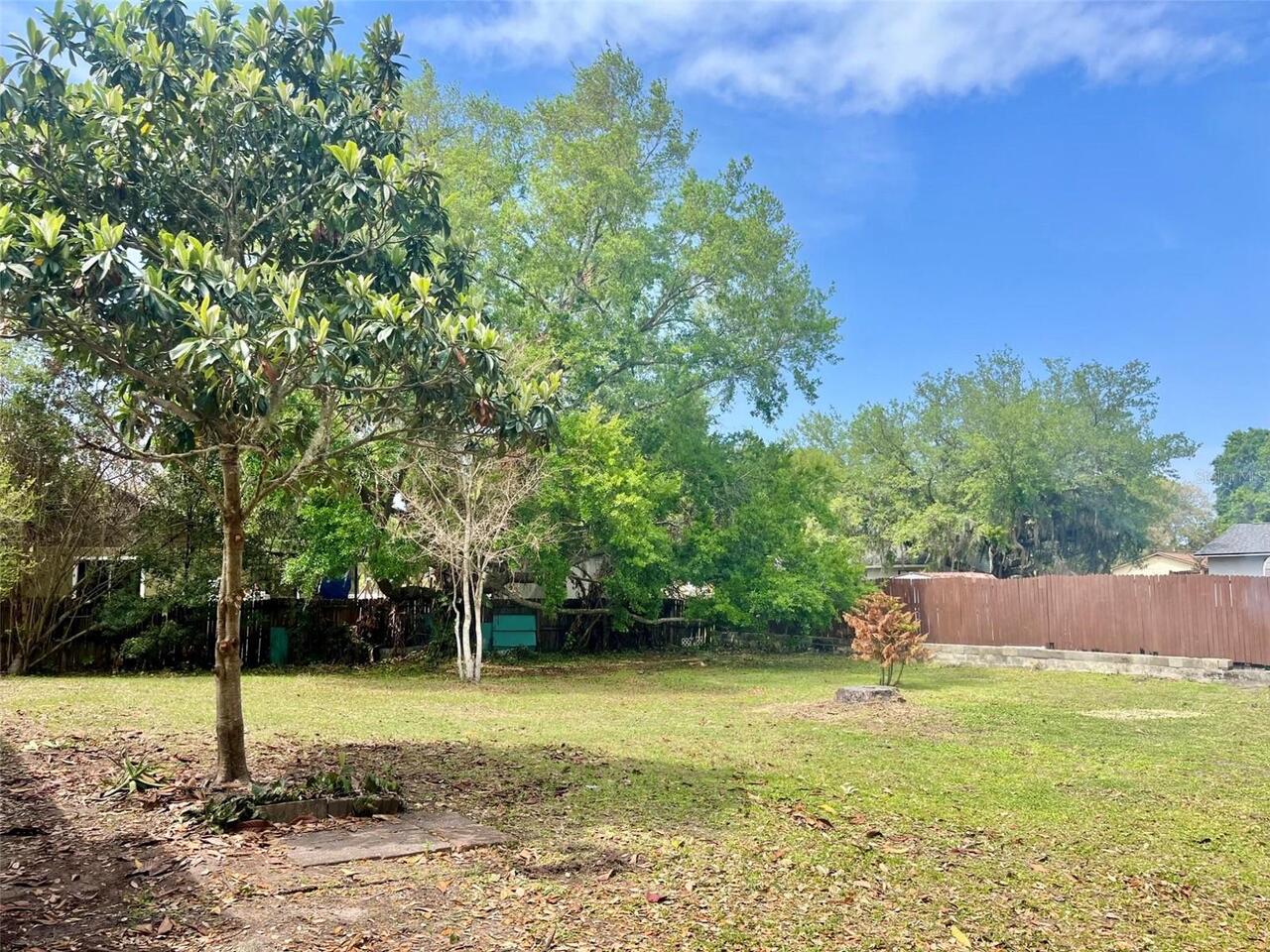 Listing Photo 12