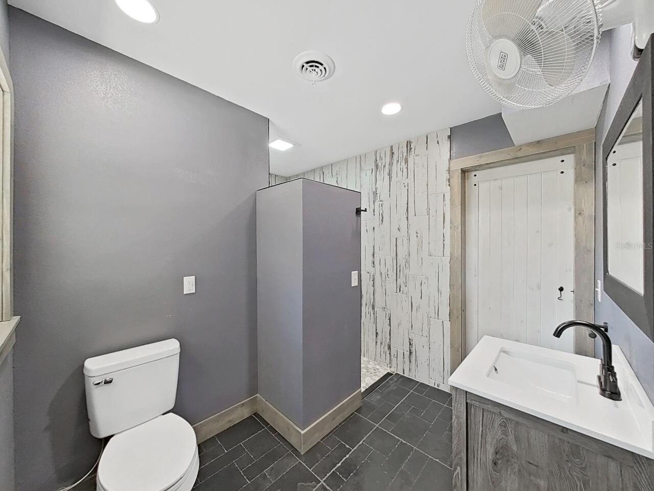 Listing Photo 33