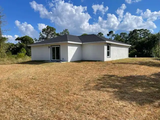 Listing Photo 16