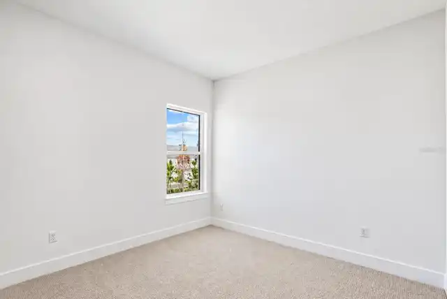 Listing Photo 33