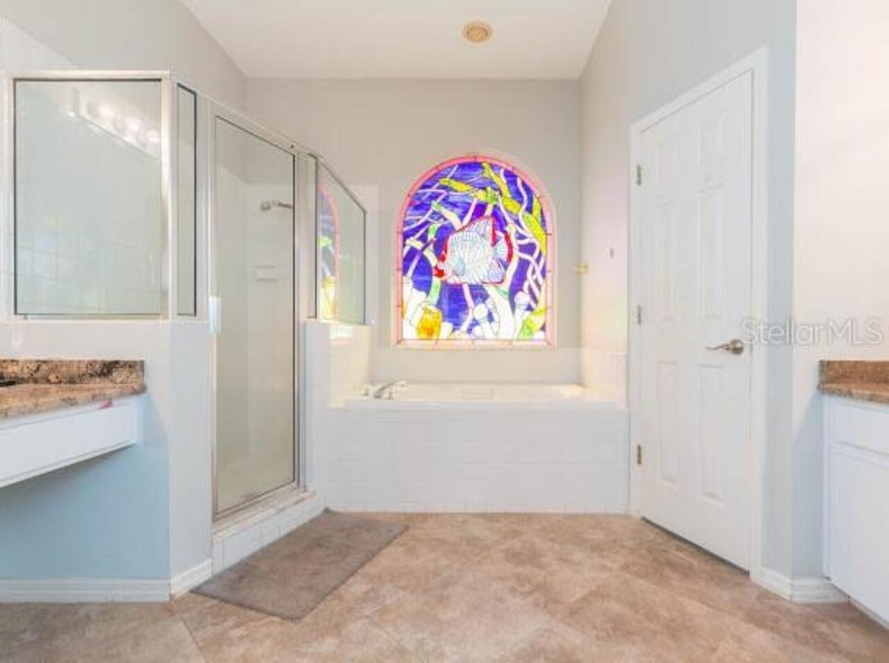 Listing Photo 12