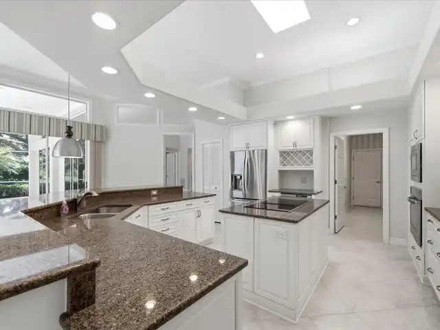 Listing Photo 18