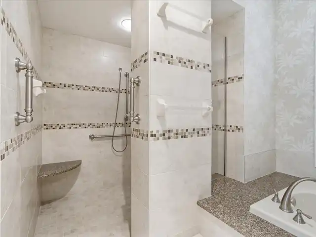 Listing Photo 44