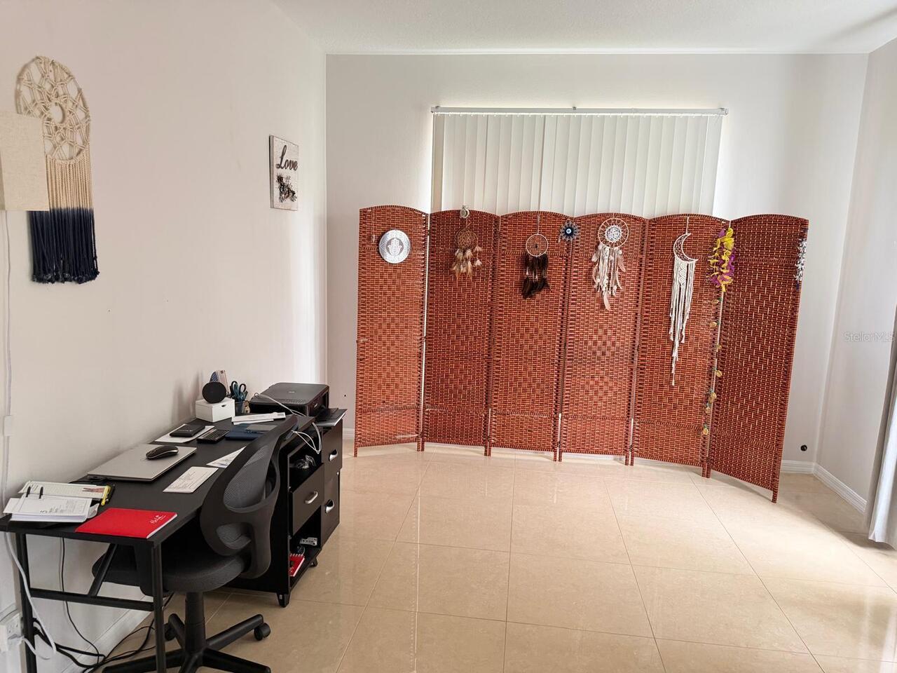 Listing Photo 8