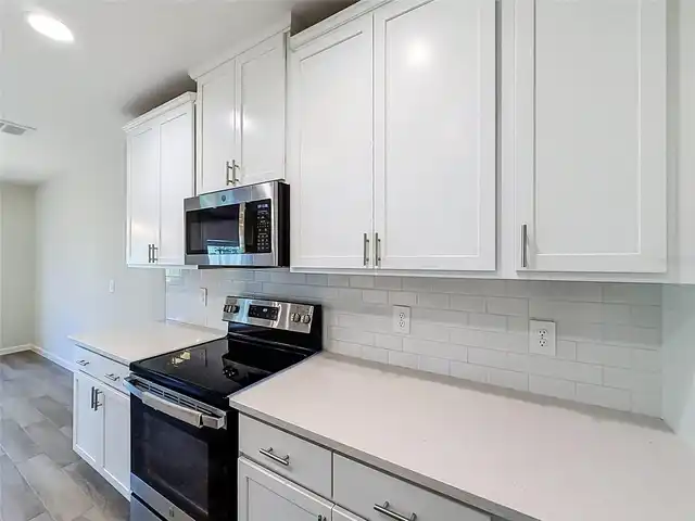 Listing Photo 15