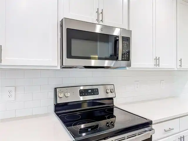 Listing Photo 16