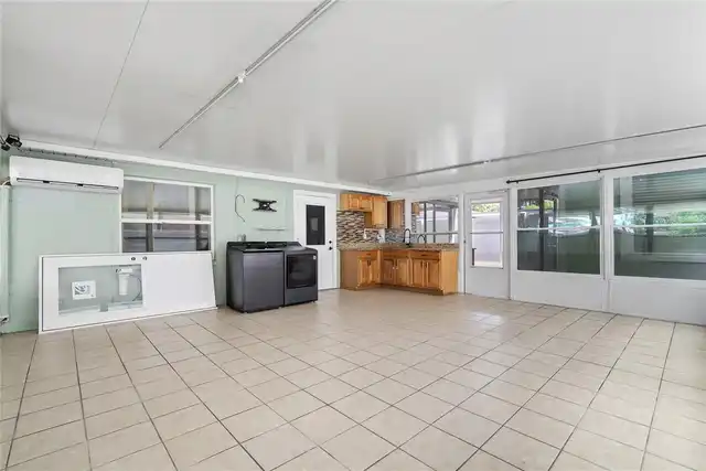 Listing Photo 29