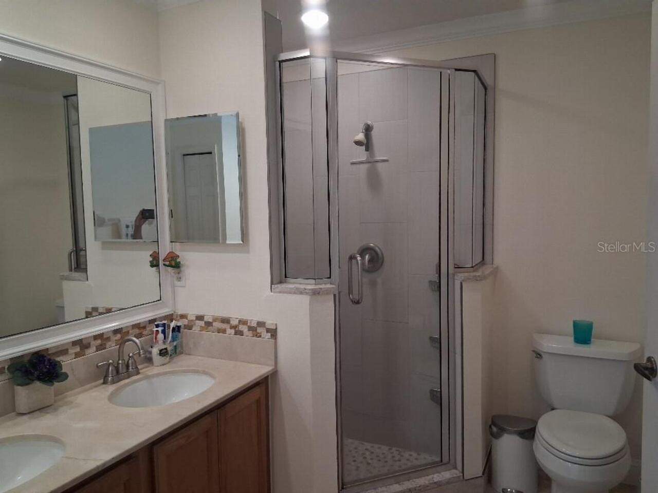Listing Photo 12