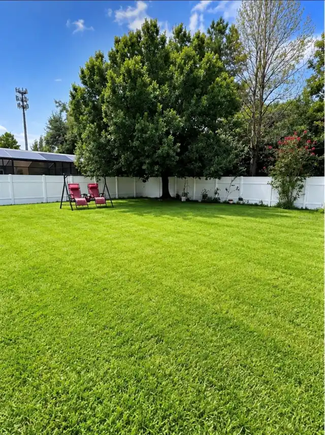Listing Photo 10