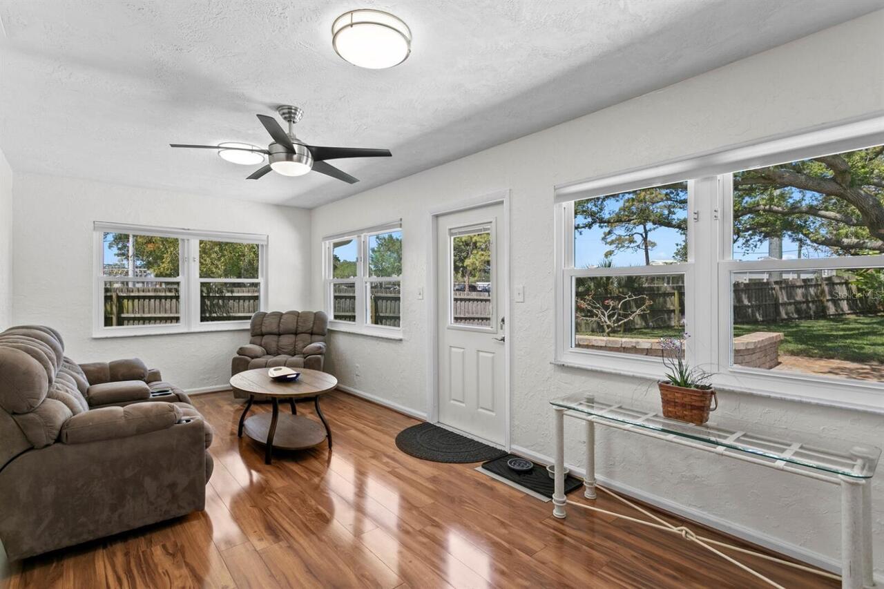 Listing Photo 15