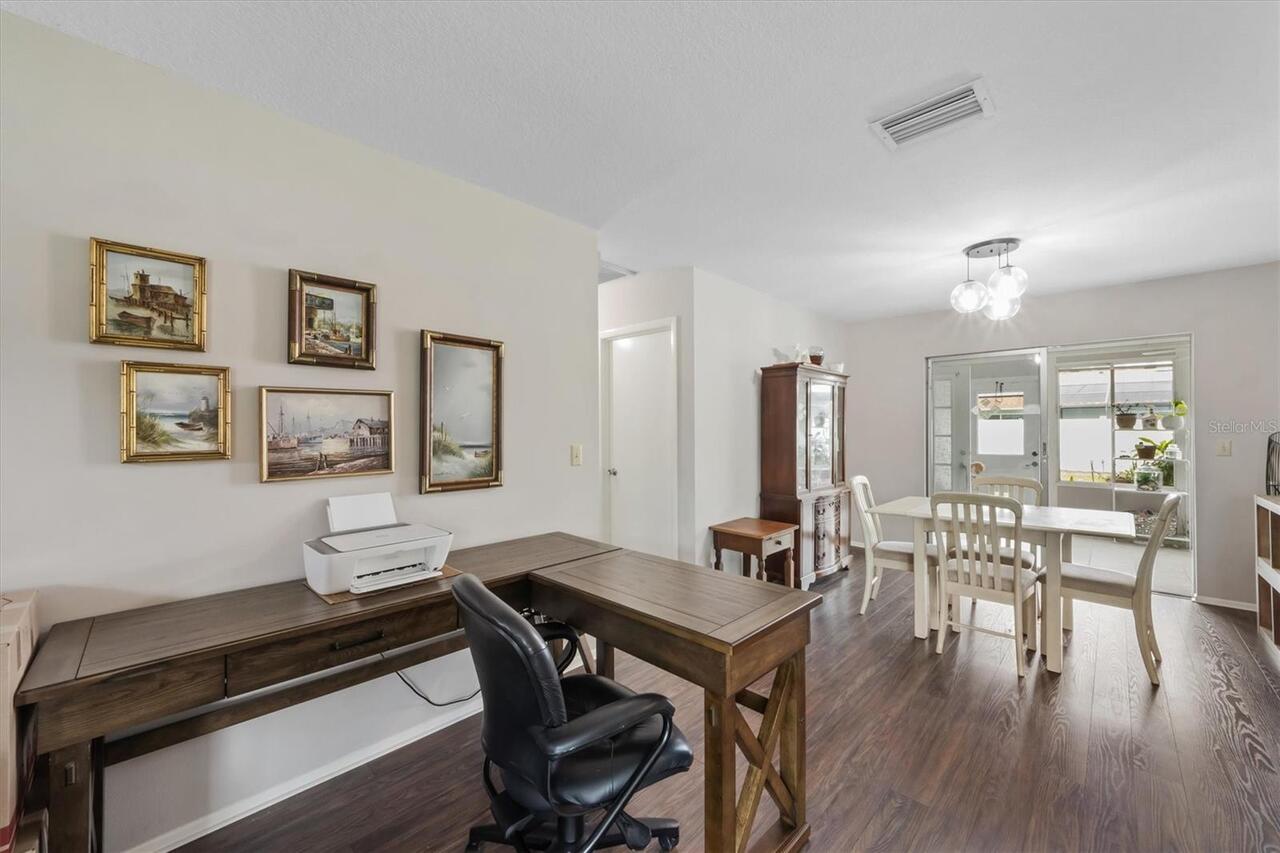 Listing Photo 10