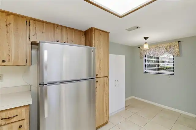 Listing Photo 8