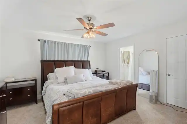 Listing Photo 11