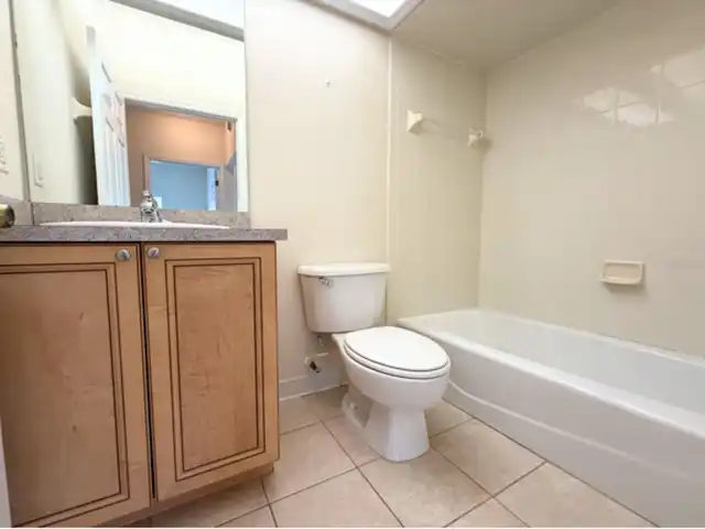 Listing Photo 10
