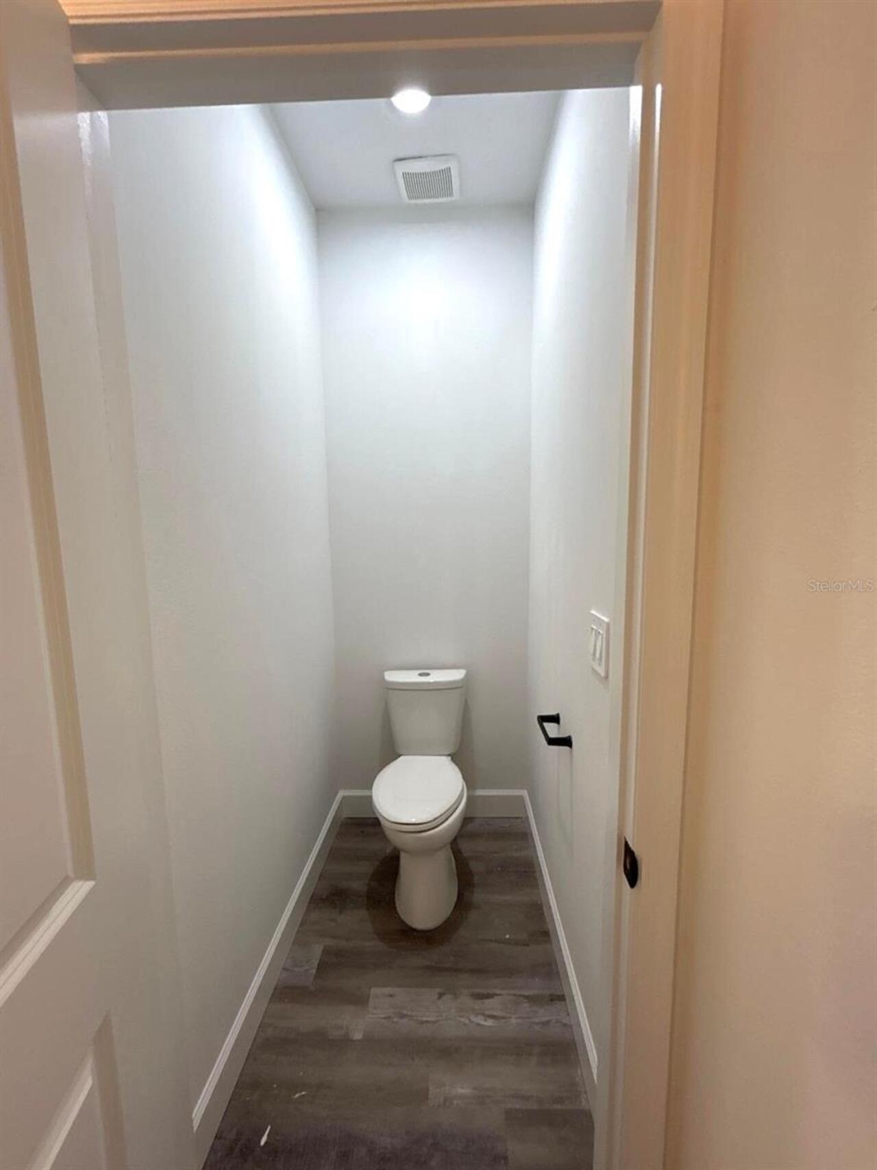 Listing Photo 11