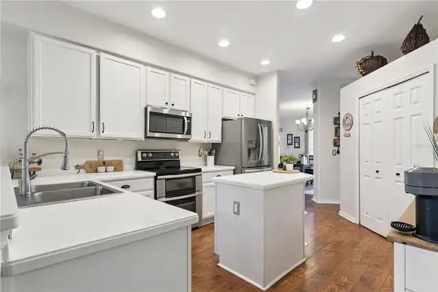 Listing Photo 17