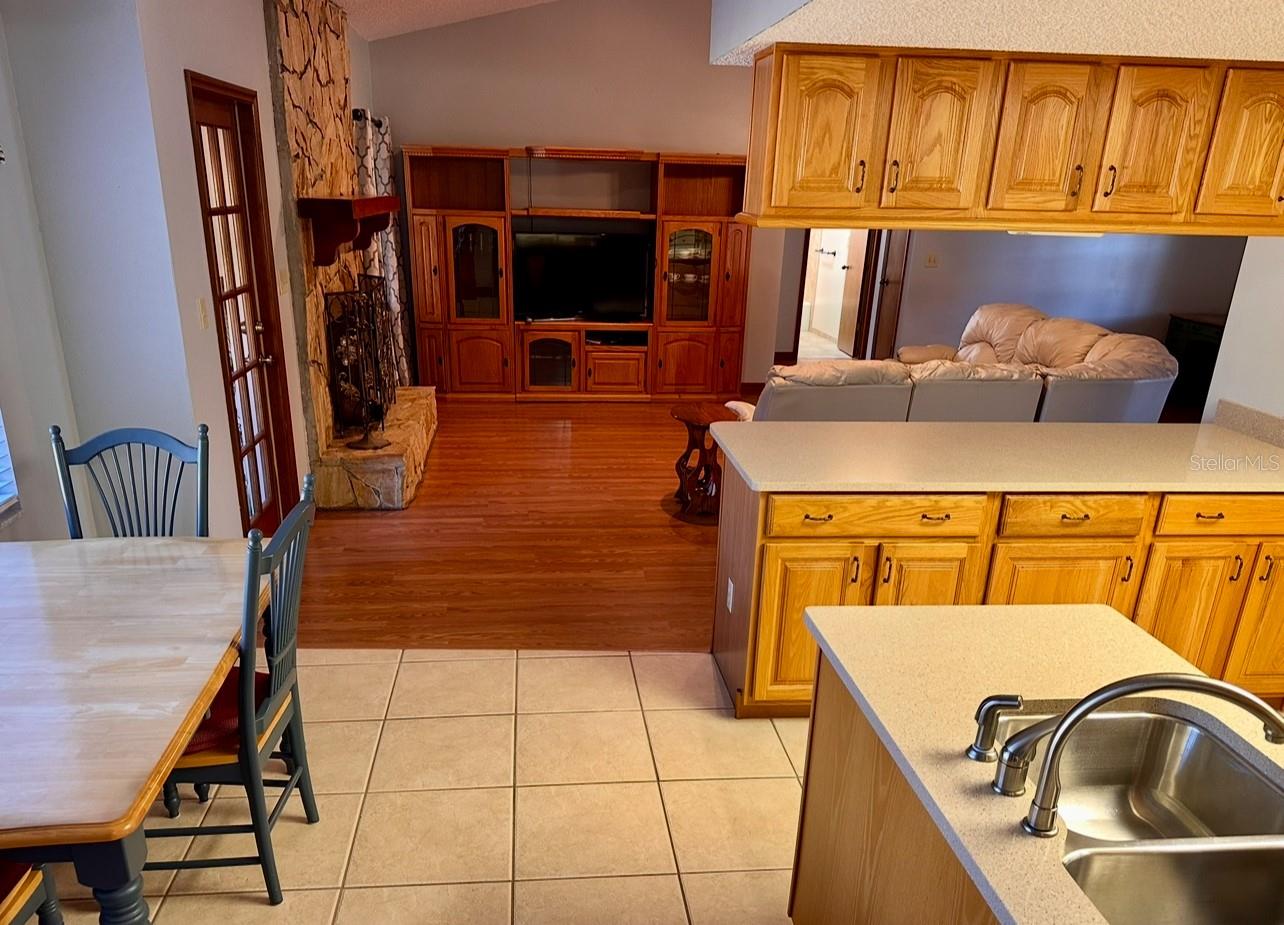 Listing Photo 8