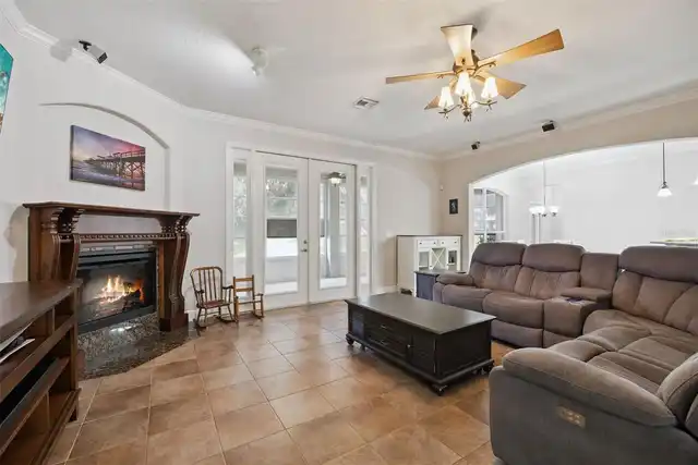 Listing Photo 21
