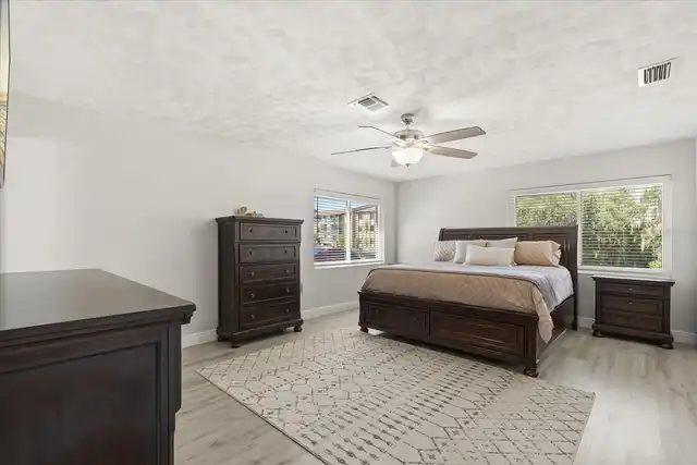 Listing Photo 26